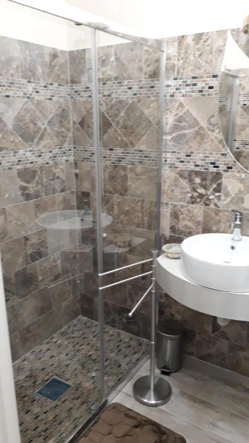 La Rezztella Bed & Breakfast Fondi Ngoại thất bức ảnh